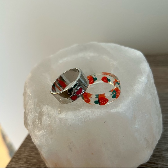 Set of 2 - Cute Fruits Rings! Cherry and Strawberry - Picture 11 of 14